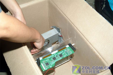 看过别笑 千元自制投影机到底啥模样 看过别笑 千元自制投影机到底啥模样